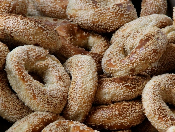 Sesame bagels at Fairmount Bagel, Montreal